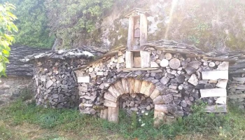 Iglesia de troncos - Huesca