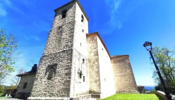 Kepa Deunaren Eliza/Iglesia de San Pedro - Menagarai