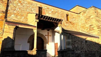 Parroquia de La Asunción - Navianos De Valverde