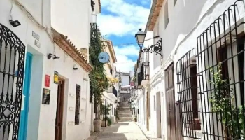 Plaza de la Iglesia - Altea