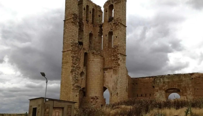 Antigua Iglesia De San Juan Bautista De Tamariz De Campos -  Ubicacion - Tamariz de Campos
