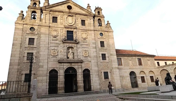 Basilica Y Casa Natal De Santa Teresa De Jesus Recientes - Ávila