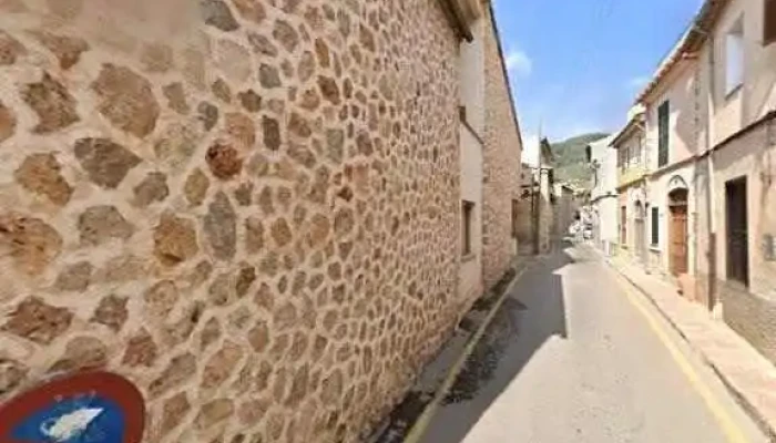 Cristians De La Serra Dalfabia Catedral Catòlica - Bunyola