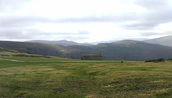 Ermita Del Moral -  Telefono - Cantabria