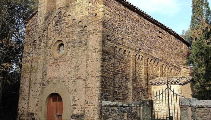 Esglesia De Sant Pere De Savassona Iglesia - Tavèrnoles