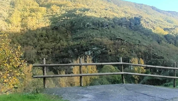 Iglesia De Aira De Piedra -  Aira Da Pedra - Aira Da Pedra