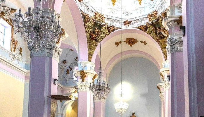 Iglesia De El Salvador -  Iglesia Catolica - Belmonte de San José