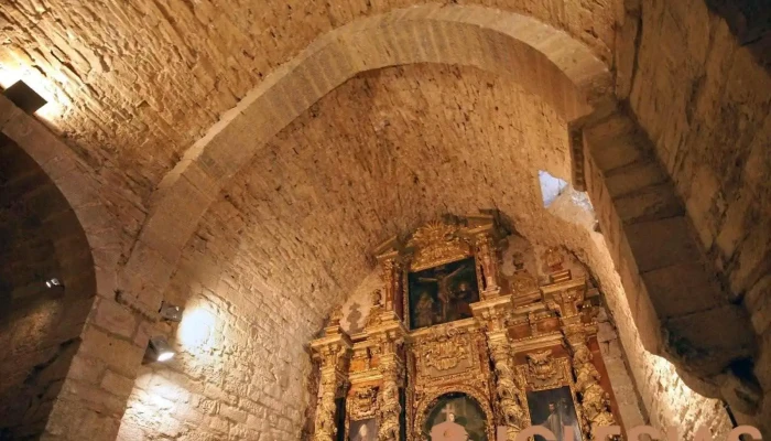 Iglesia De La Natividad -  Iglesia - Leoz