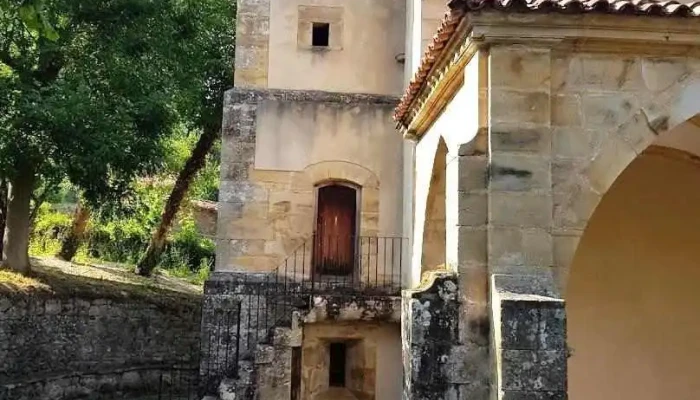 Iglesia de la Santa Cruz - Inguanzo