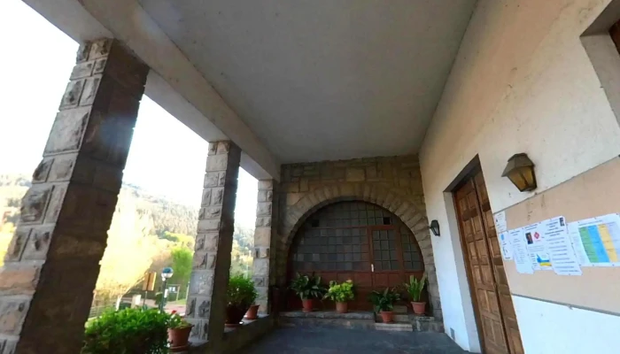 Iglesia De La Santa Cruz -  Opiniones - Laudio