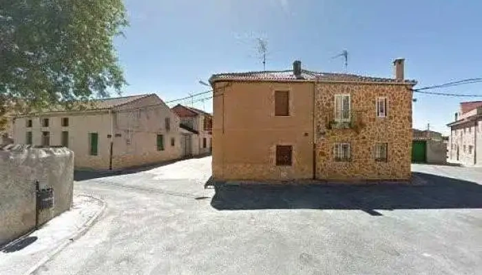 Iglesia De Nuestra Senora De La Asuncion Iglesia Catolica - Segovia