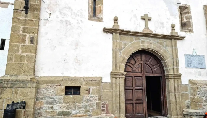Iglesia De Nuestra Senora De La Vega Iglesia Apostolica - Vega de Pas
