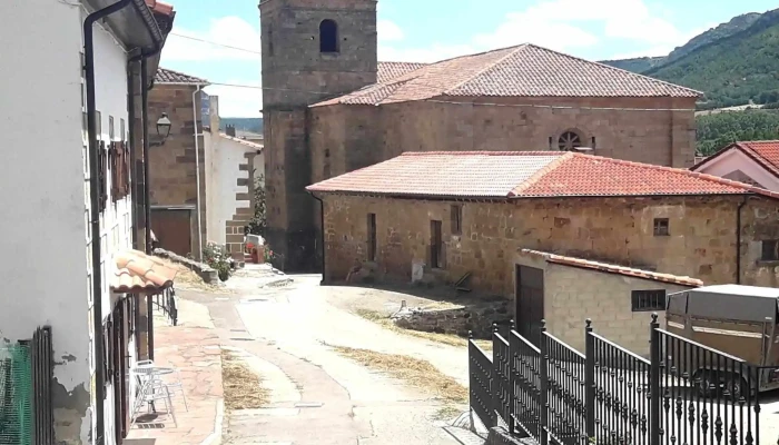 Iglesia de Nuestra Señora de las Nieves, Parroquia de Nuestra Señora de las Nieves y El Carmen - Ruerrero