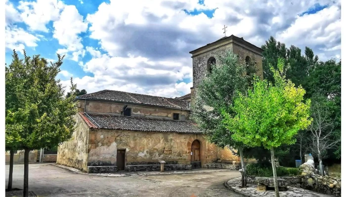 Iglesia De Nuestra Senora Del Rio Iglesia Catolica - Castroserna de Arriba