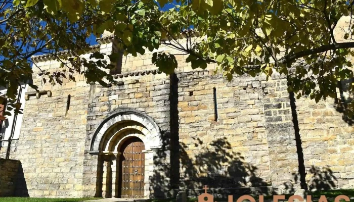 Iglesia de San Adrián - Olloki
