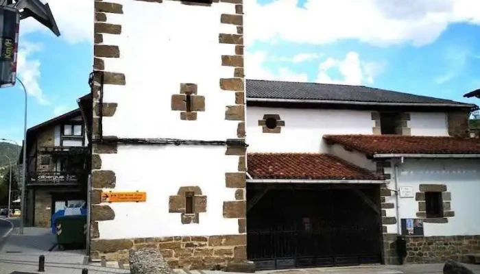 Iglesia De San Esteban - Zubiri