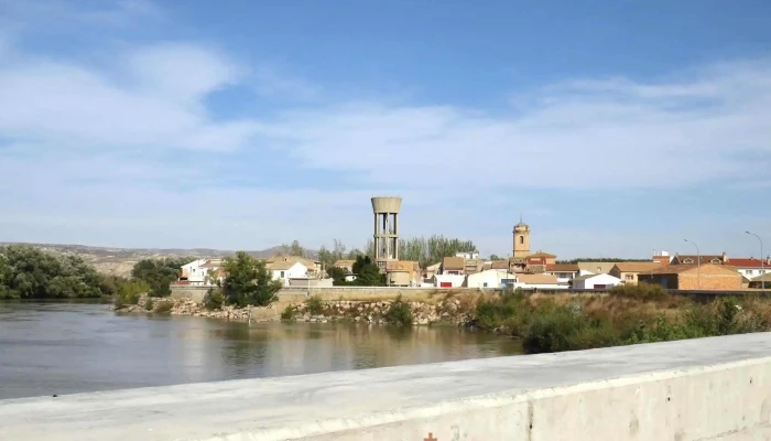 Iglesia De San Ildefonso -  Iglesia Catolica - Cabañas de Ebro