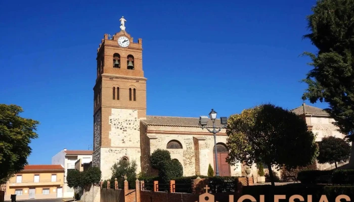 Iglesia De San Jorge Martir Iglesia Catolica - Aldea del Rey