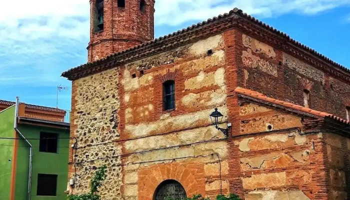 Iglesia De San Julian Lanzuela Iglesia Catolica - Lanzuela