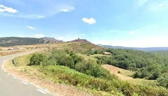 Iglesia De San Julian Y Santa Basilisa Videos - Montejo de Bricia