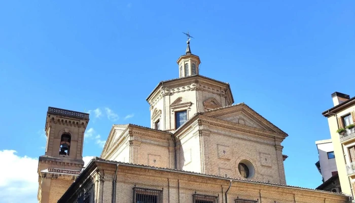 Iglesia De San Lorenzo -  Telefono - Pamplona