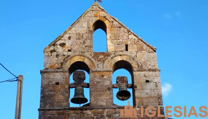Iglesia De San Martin De Perapetu Iglesia - San Martín de Perapertú