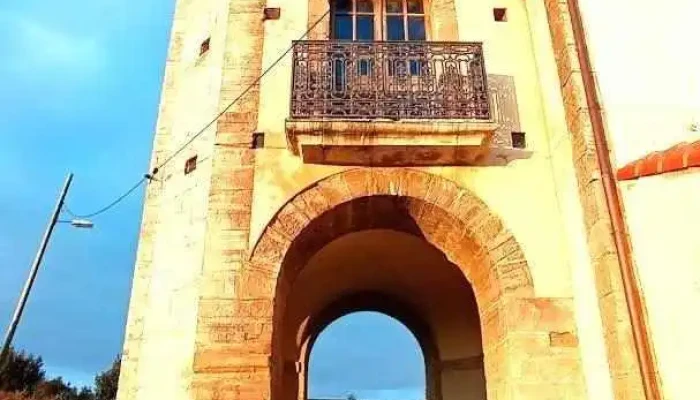 Iglesia de San Martín de Podes - El Campo