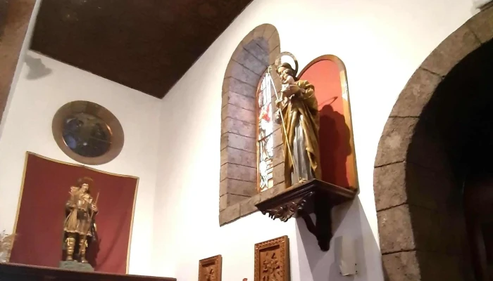 Iglesia De San Matias Direccion - Artenara