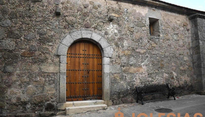 Iglesia de San Miguel Arcángel - Cabrero