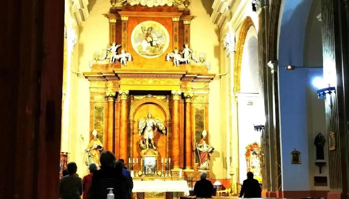 Iglesia De San Miguel Arcangel Iglesia - Alfajarín