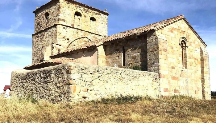 Iglesia De San Miguel -  Iglesia Catolica - Rebolledo de la Inera