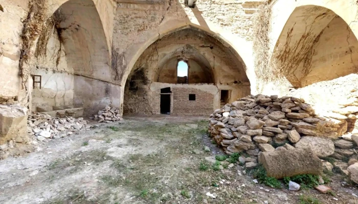 Iglesia De San Miguel Ruinas Zona - Maluenda