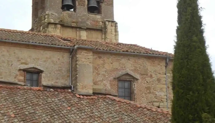 Iglesia De San Nicolas De Bari Iglesia Catolica - Escobar de Polendos