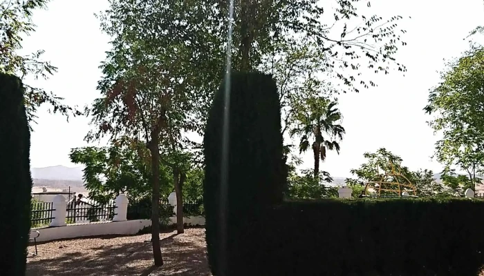 Iglesia De San Pedro Apostol -  Ubicacion - Retamal de Llerena