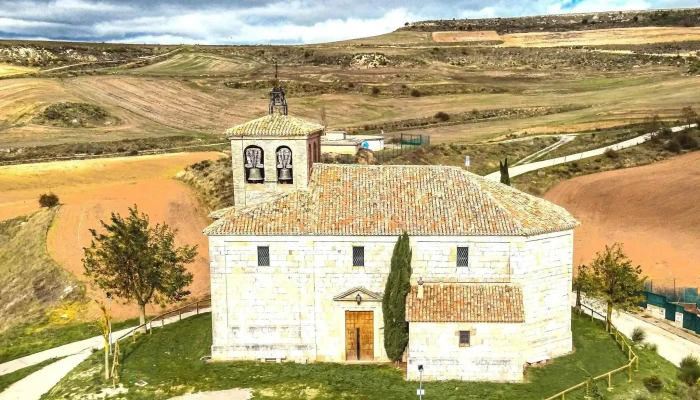 Iglesia De San Pedro En Catedra Fotos - Villariezo
