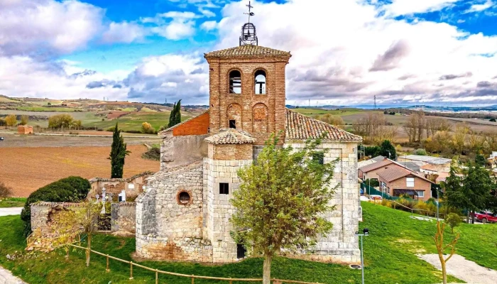 Iglesia De San Pedro En Catedra Iglesia Catolica - Villariezo