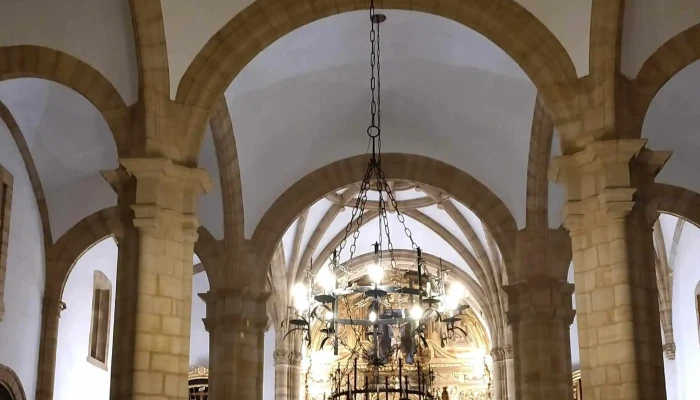 Iglesia De San Pedro -  Numero - Sabiote