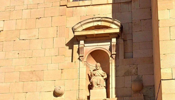 Iglesia De San Pedro -  Precios - Mañeru