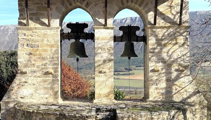 Iglesia De San Quirico Y Julita -  Telefono - Uribarri-kuartango