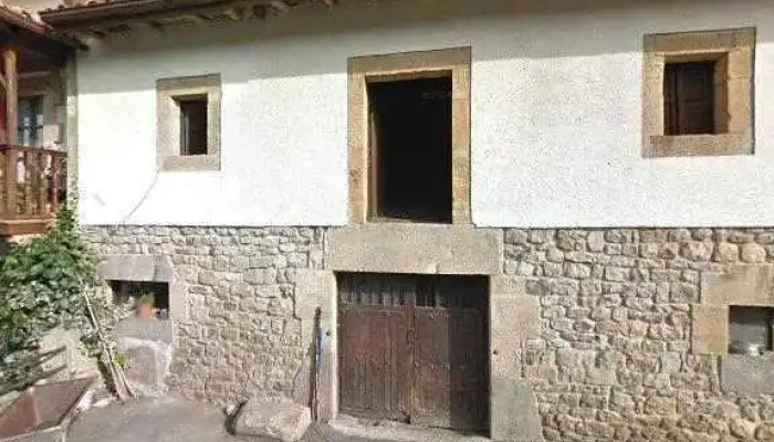 Iglesia De San Tirso -  Iglesia - Saro