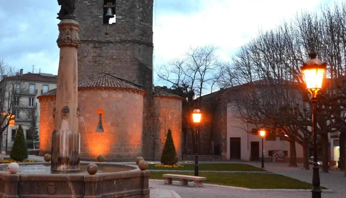 Iglesia De Sant Joan I Sant Pau Ruina Consolidada Cerca De Mi - Sant Joan de Les Abadesses