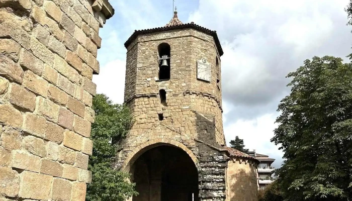 Iglesia De Sant Joan I Sant Pau Ruina Consolidada Lugar De Interes Historico - Sant Joan de Les Abadesses