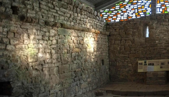 Iglesia De Sant Miquel De La Cirera -  Donde - Girona