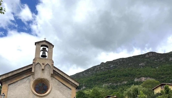 Iglesia De Santa Barbara Instagram - Sant Martí D'ogassa