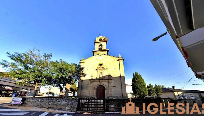Iglesia De Santa Maria De Larouco Iglesia Catolica - Larouco