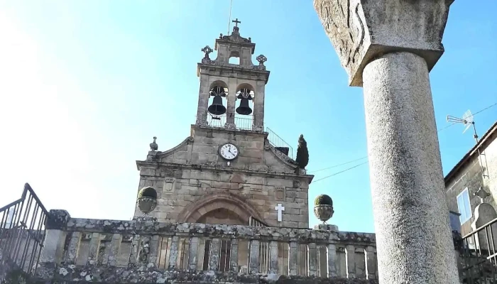Iglesia De Santa Maria De Punxin Iglesia - Punxín