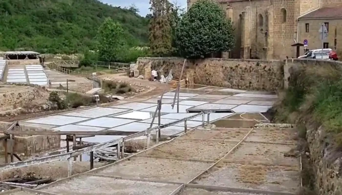 Iglesia De Santa Maria Iglesia - Gesaltza Añana