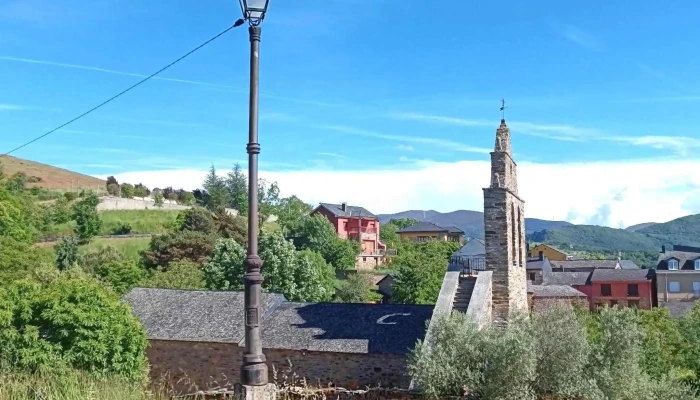 Iglesia De Santa Maria Magdalena Cerca De Mi - Molinaseca