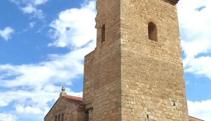 Iglesia De Santiago Apostol Cucalon Iglesia Catolica - Cucalón