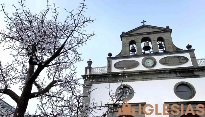 Iglesia De Vega De San Mateo -  Videos - Vega de San Mateo